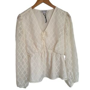 Elizabeth and James Ivory Elegant Off White Long Sleeve Peasant Top Blouse M
